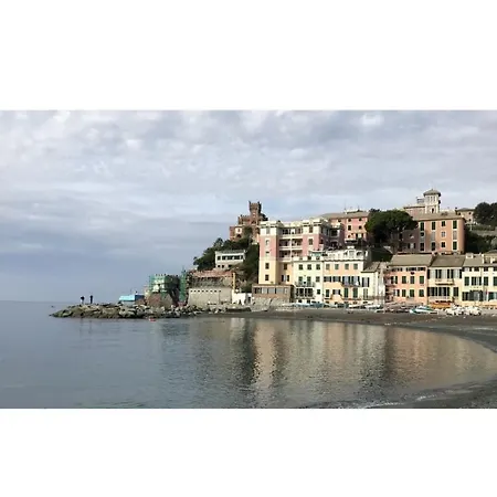 アパート Casa Lelia, 86 M2, Beach, Gaslini ジェノヴァ